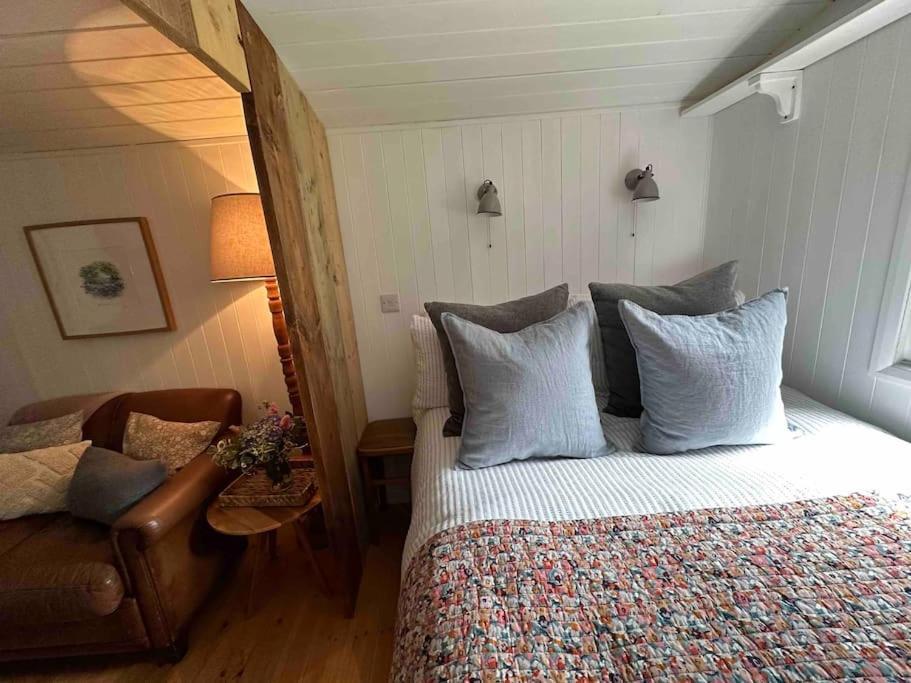 Cornwall Woodland Shepherd'S Hut Deirdres Hut Bodmin Exterior photo